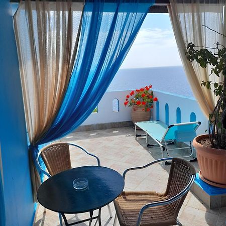 Aparthotel Delfini à Akhladherí Extérieur photo