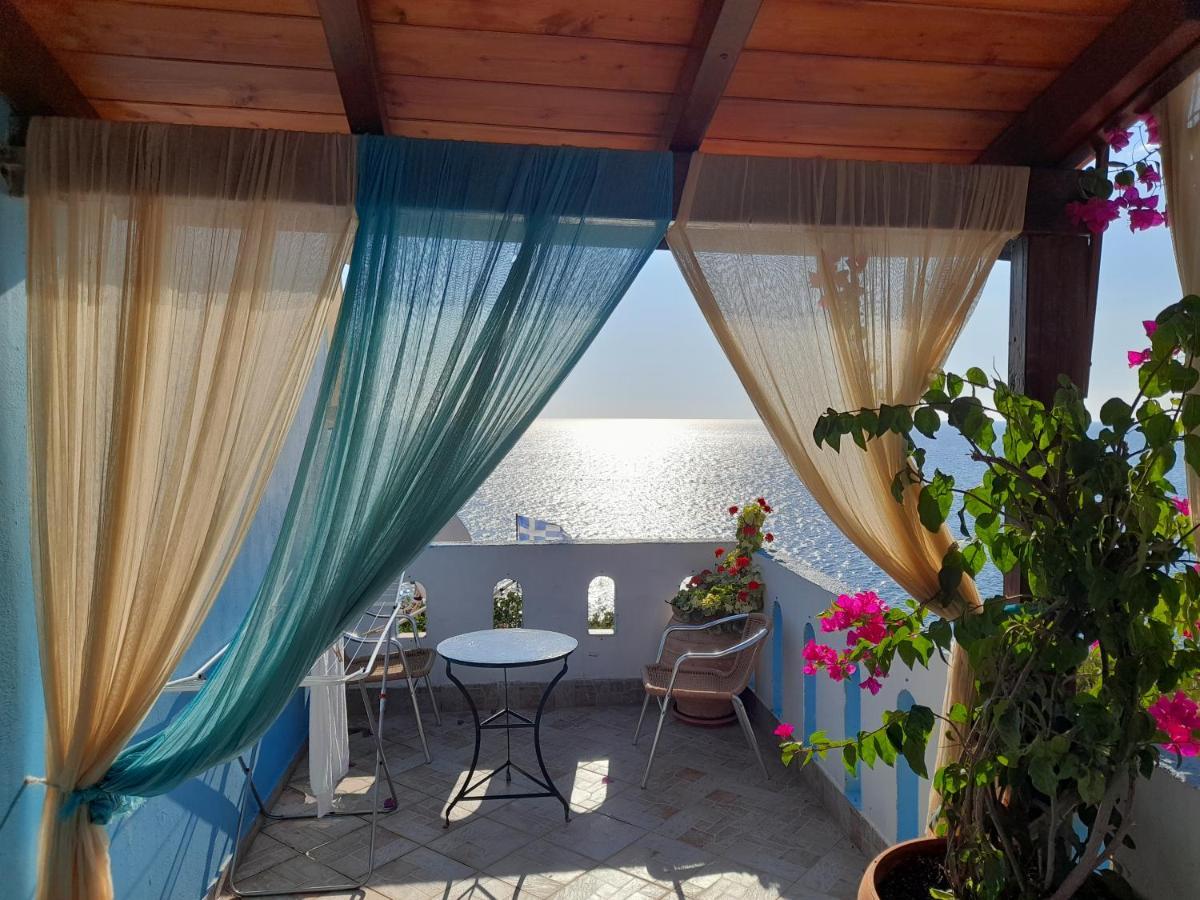Aparthotel Delfini à Akhladherí Extérieur photo