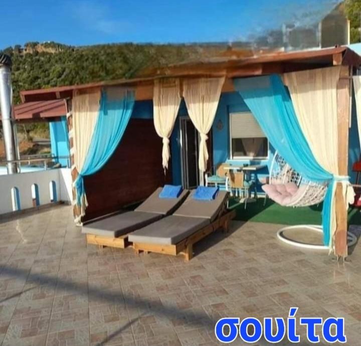 Aparthotel Delfini à Akhladherí Extérieur photo